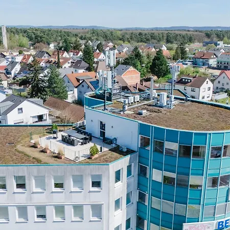 Design Penthouse - 4sz - 2baeder - Whirlpool - 2 Parkplaetze - Dachterrasse Apartamento Karlsruhe