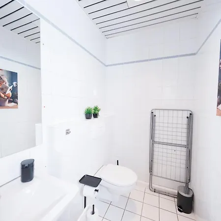 Design Penthouse - 4sz - 2baeder - Whirlpool - 2 Parkplaetze - Dachterrasse *