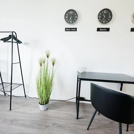 Design Penthouse - 4sz - 2baeder - Whirlpool - 2 Parkplaetze - Dachterrasse * Karlsruhe