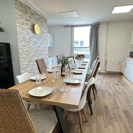 Design Penthouse - 4sz - 2baeder - Whirlpool - 2 Parkplaetze - Dachterrasse