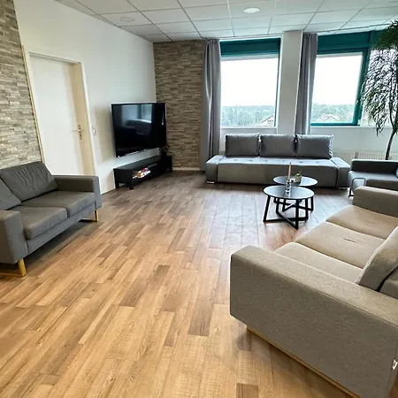 Design Penthouse - 4sz - 2baeder - Whirlpool - 2 Parkplaetze - Dachterrasse Apartamento