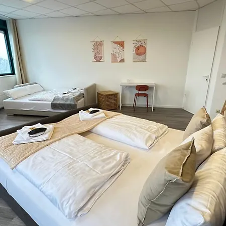 Design Penthouse - 4sz - 2baeder - Whirlpool - 2 Parkplaetze - Dachterrasse Apartamento Karlsruhe