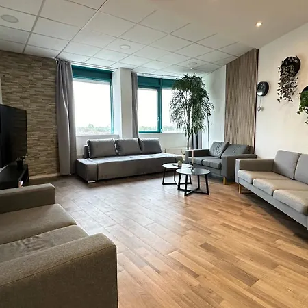 Design Penthouse - 4sz - 2baeder - Whirlpool - 2 Parkplaetze - Dachterrasse Karlsruhe