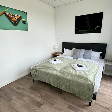 Apartamento Design Penthouse - 4sz - 2baeder - Whirlpool - 2 Parkplaetze - Dachterrasse