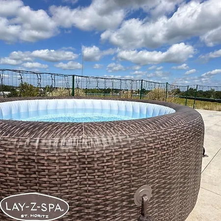 Apartamento Design Penthouse - 4sz - 2baeder - Whirlpool - 2 Parkplaetze - Dachterrasse *