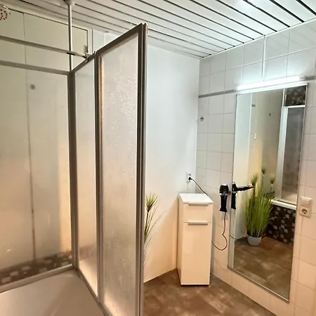 Design Penthouse - 4sz - 2baeder - Whirlpool - 2 Parkplaetze - Dachterrasse *