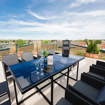 Design Penthouse - 4sz - 2baeder - Whirlpool - 2 Parkplaetze - Dachterrasse 公寓