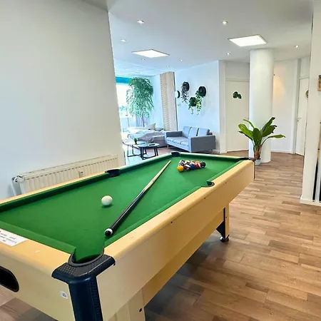 Design Penthouse - 4sz - 2baeder - Whirlpool - 2 Parkplaetze - Dachterrasse