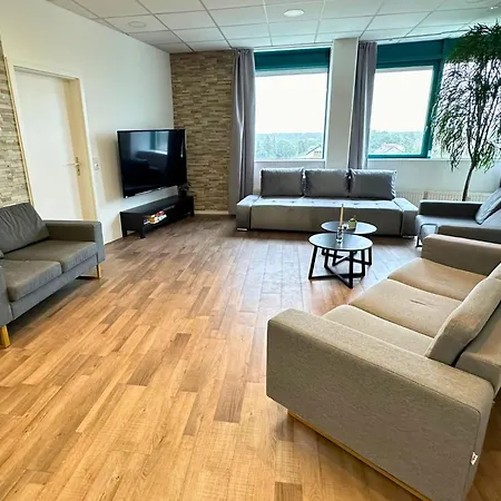 Design Penthouse - 4sz - 2baeder - Whirlpool - 2 Parkplaetze - Dachterrasse * Karlsruhe