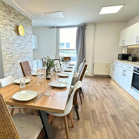 Design Penthouse - 4sz - 2baeder - Whirlpool - 2 Parkplaetze - Dachterrasse * Karlsruhe