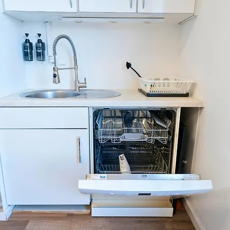 Design Penthouse - 4sz - 2baeder - Whirlpool - 2 Parkplaetze - Dachterrasse *
