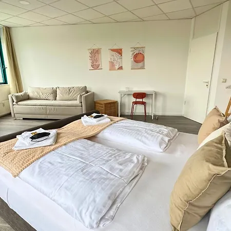 Design Penthouse - 4sz - 2baeder - Whirlpool - 2 Parkplaetze - Dachterrasse Apartment