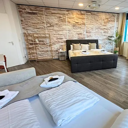 Design Penthouse - 4sz - 2baeder - Whirlpool - 2 Parkplaetze - Dachterrasse Karlsruhe
