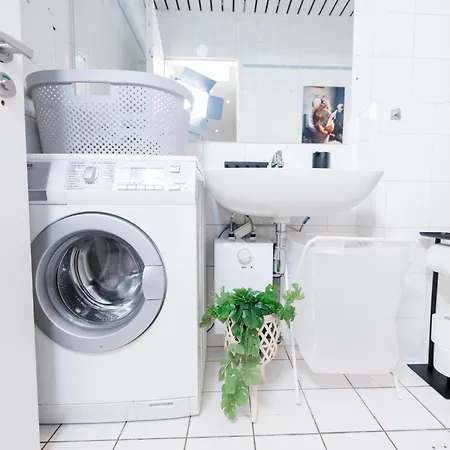 Apartment Design Penthouse - 4sz - 2baeder - Whirlpool - 2 Parkplaetze - Dachterrasse *