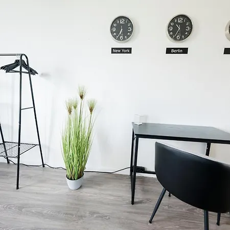 Design Penthouse - 4sz - 2baeder - Whirlpool - 2 Parkplaetze - Dachterrasse Karlsruhe