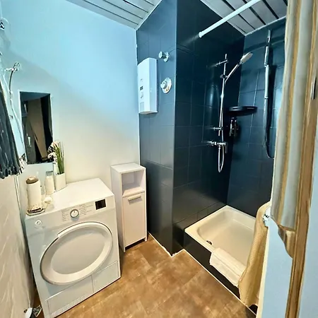 Apartment Design Penthouse - 4sz - 2baeder - Whirlpool - 2 Parkplaetze - Dachterrasse Karlsruhe